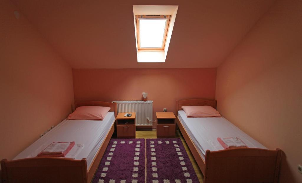 אוסילק Apartments Klanac מראה חיצוני תמונה